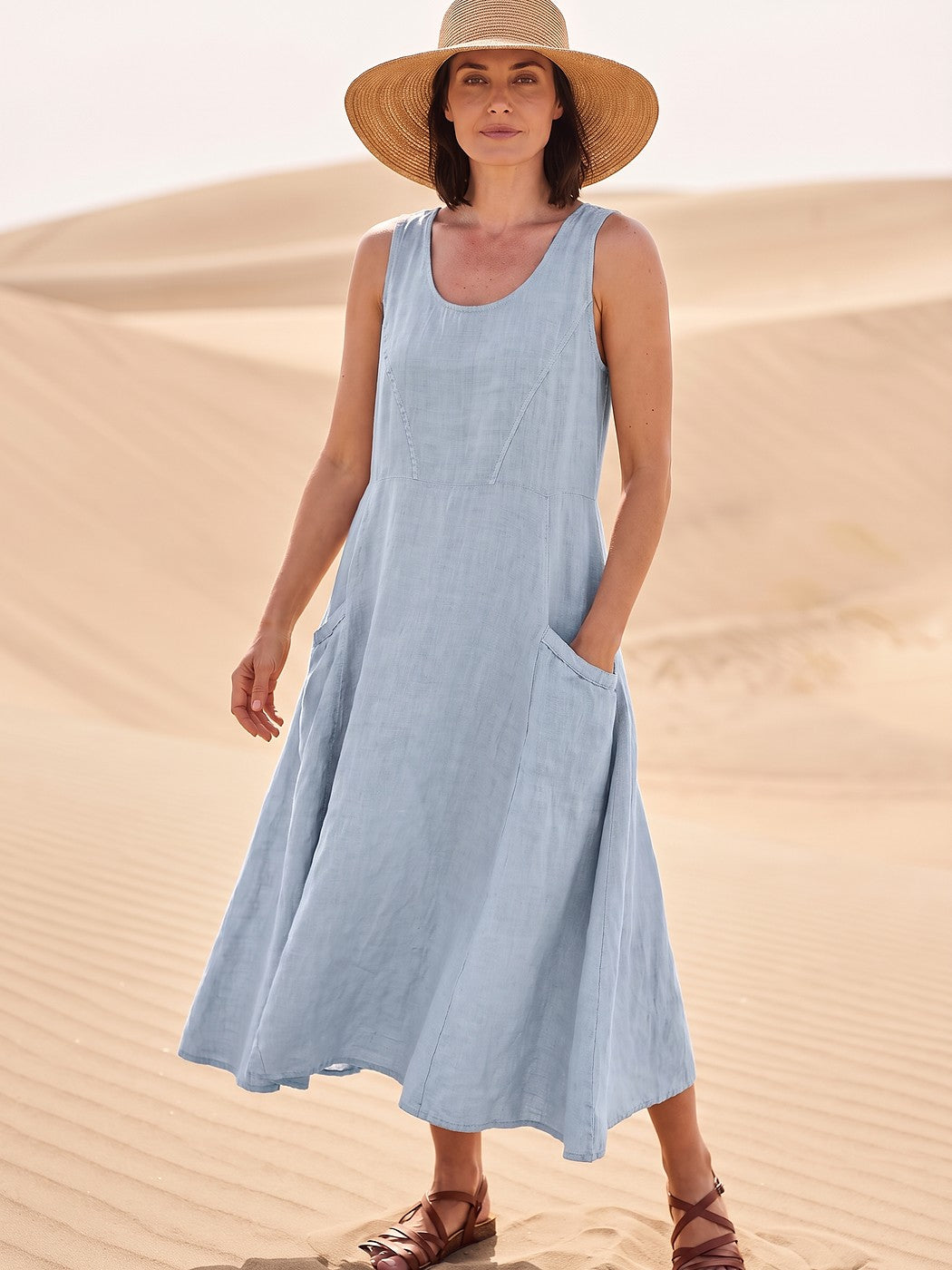 Women's Scoop Neck Midi Dress with Pockets