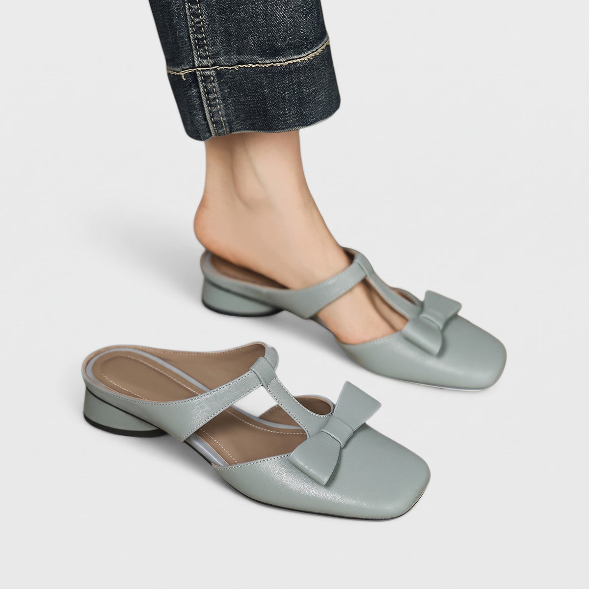Women's Low Heel Bow Mule Sandals