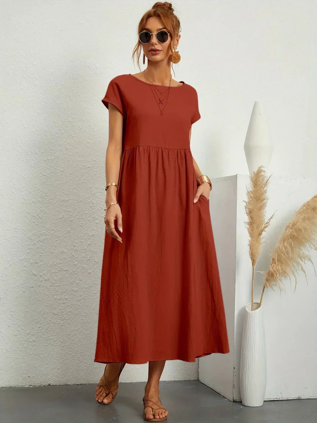 Elegantes Alltagskleid mit zeitlosem Design für Damen