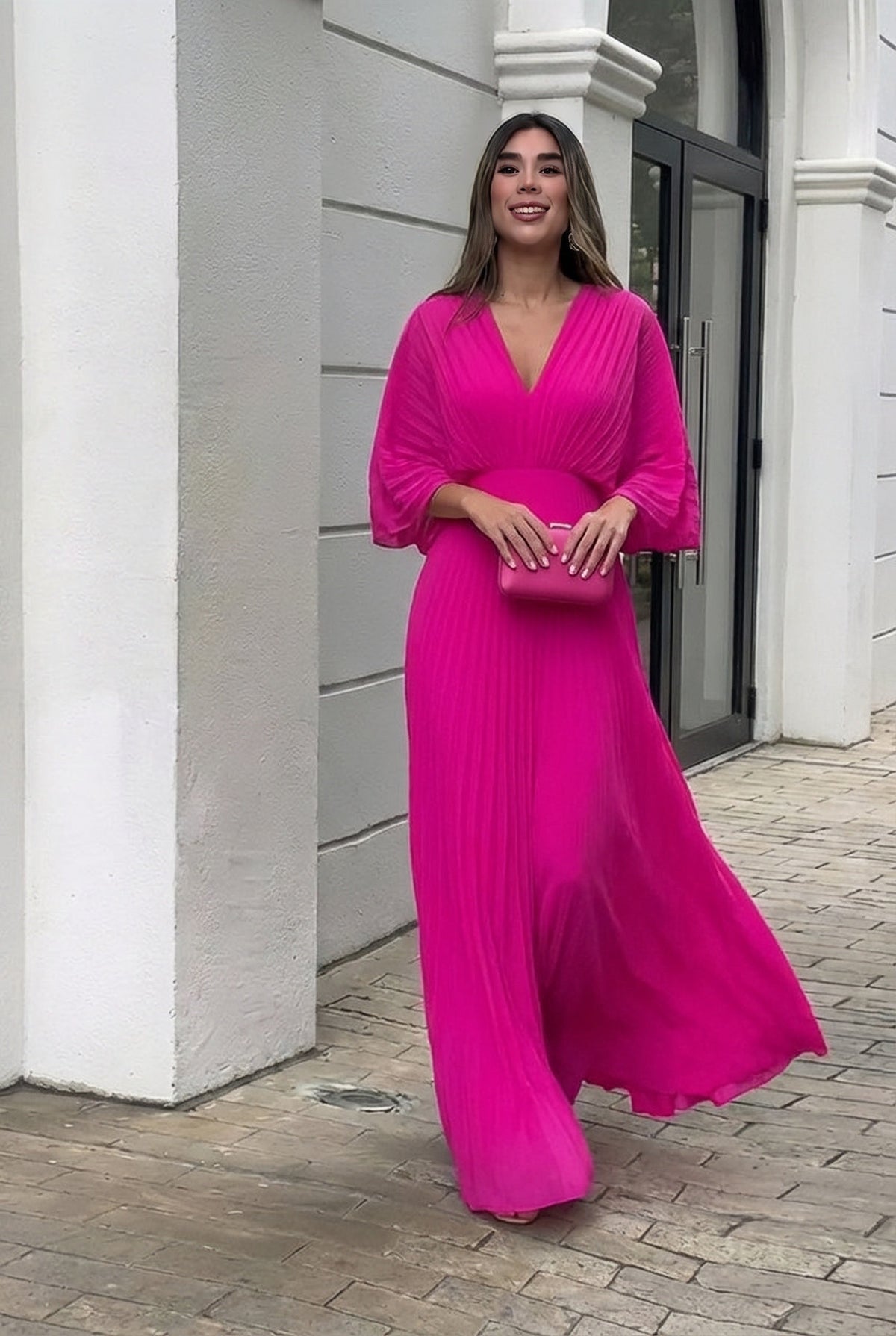 Stilvolles Kleid mit fließender Silhouette für Hochzeitsgäste