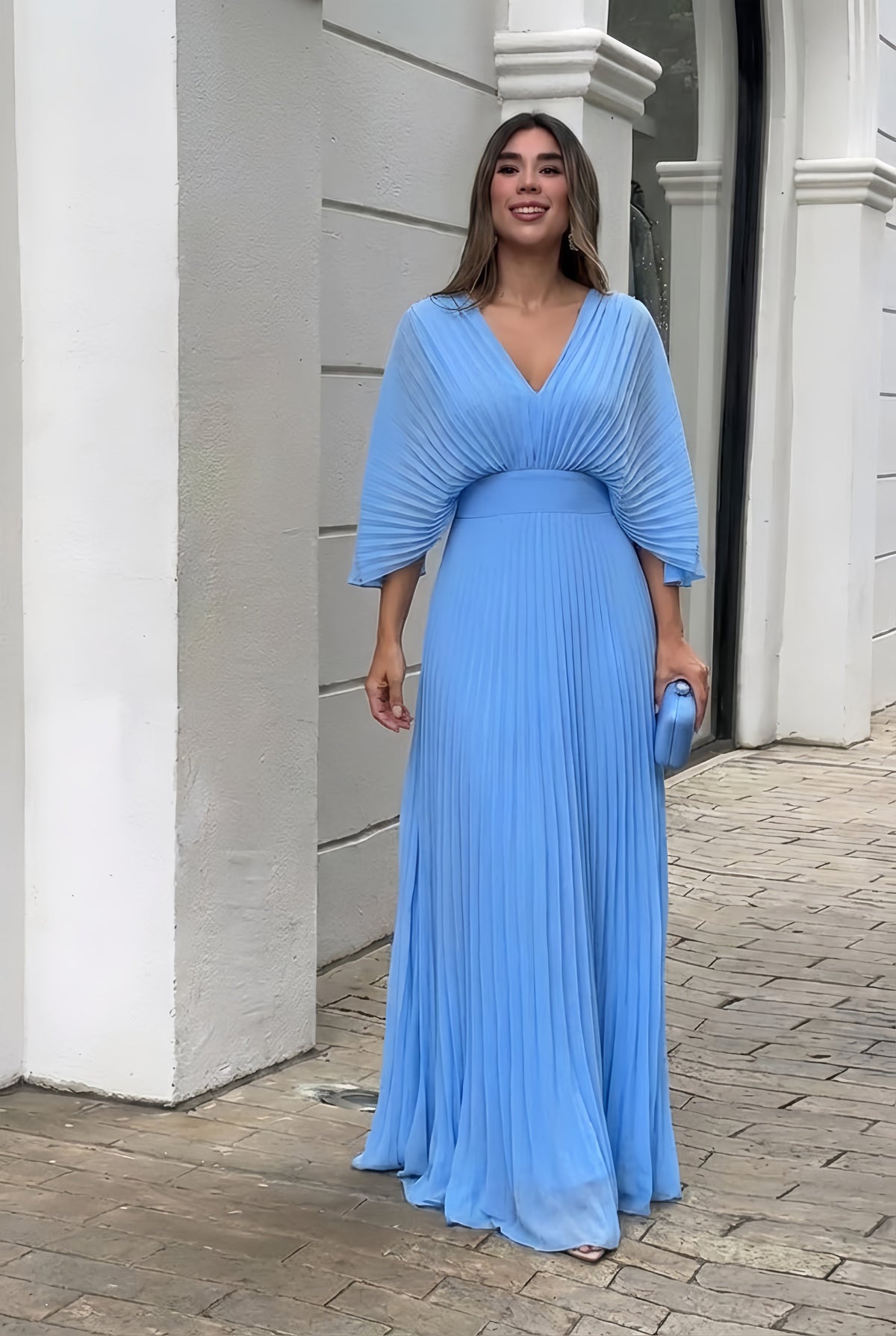 Stilvolles Kleid mit fließender Silhouette für Hochzeitsgäste