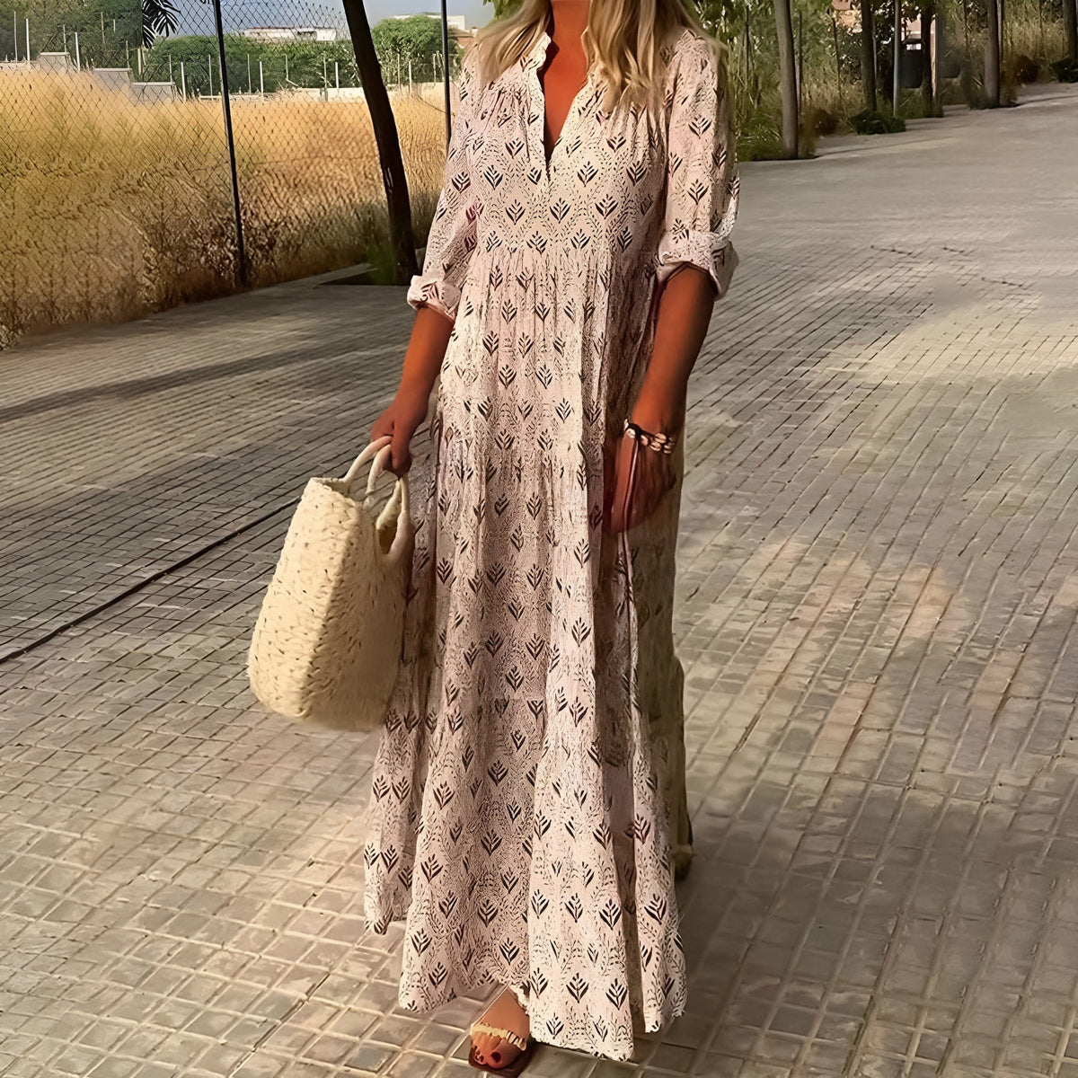 Leichtes Damen-Sommerkleid mit V-Ausschnitt