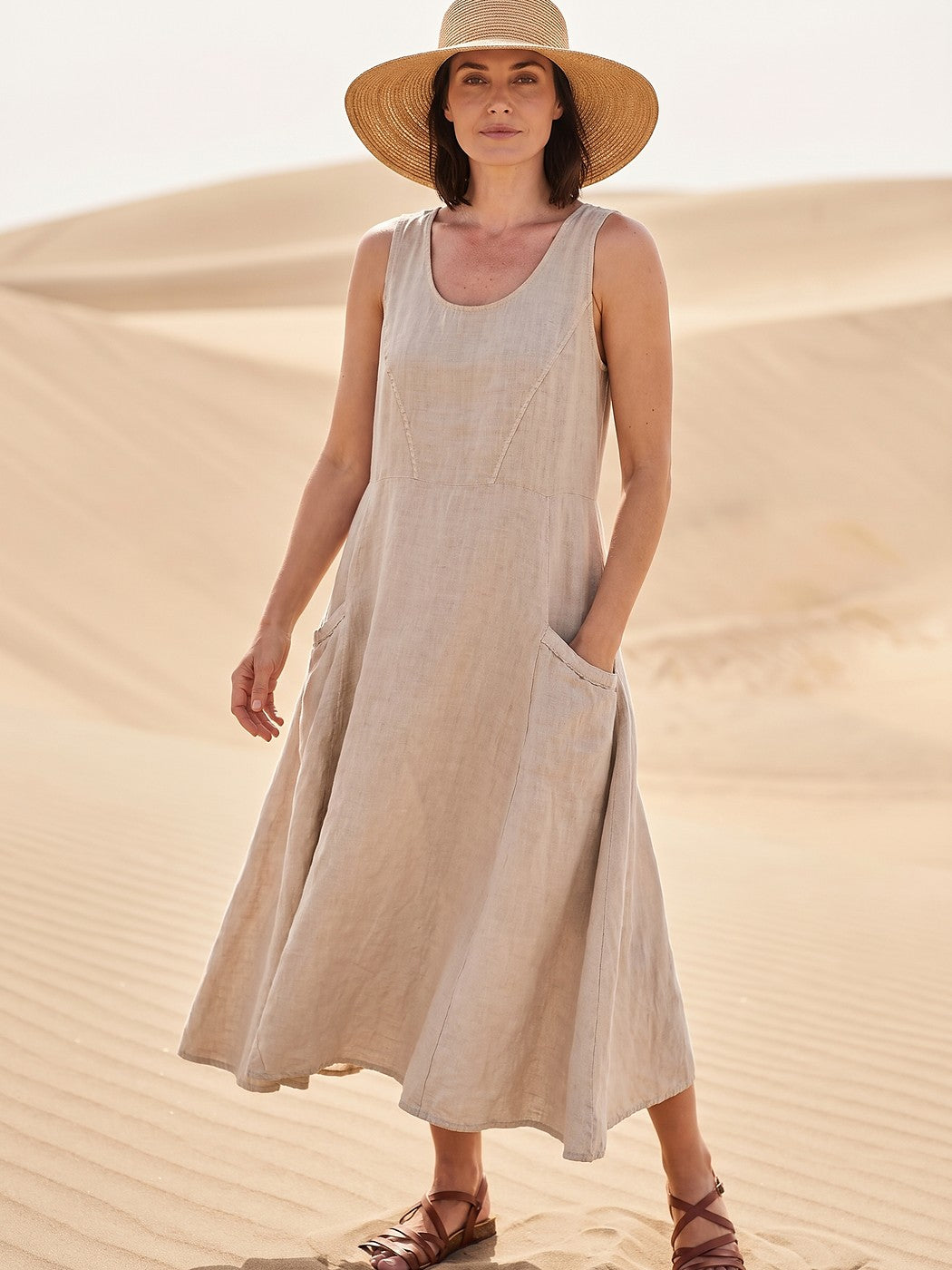 Women's Scoop Neck Midi Dress with Pockets