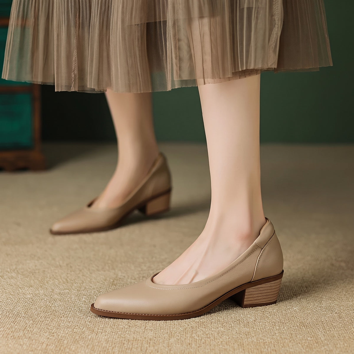 Women's Pointed Toe Low Block Heels